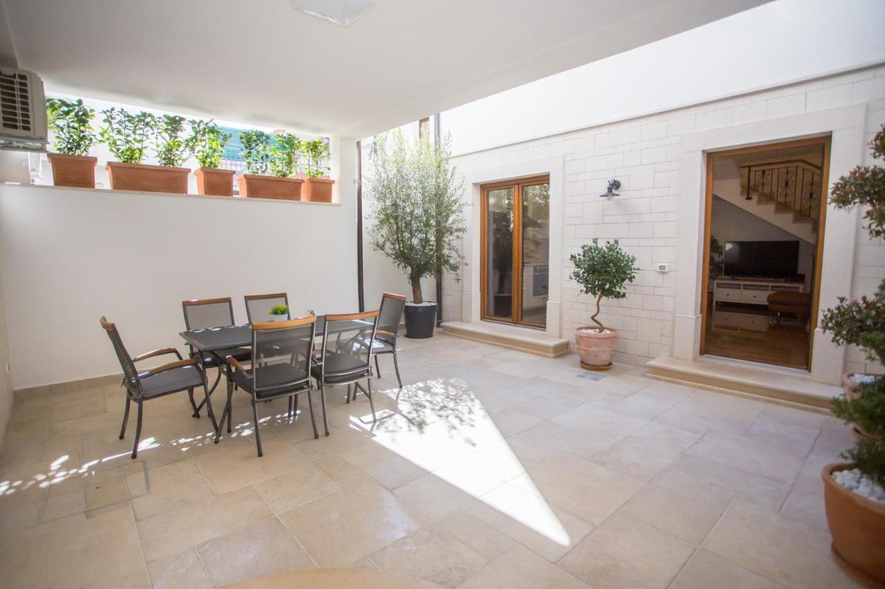 Holiday Home Camellia Poreč Eksteriør billede